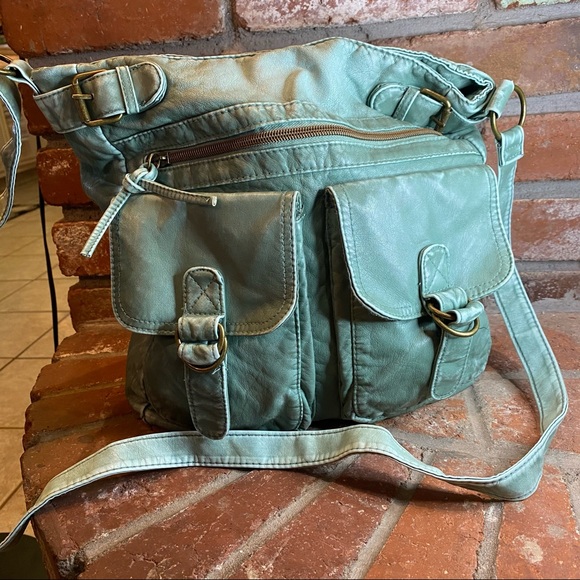 Purse - Picture 2 of 3